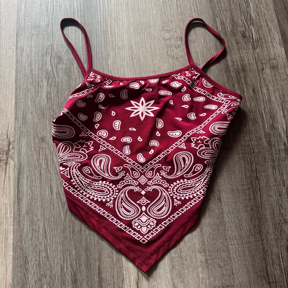 SHEIN Burgundy Bandana Print Top